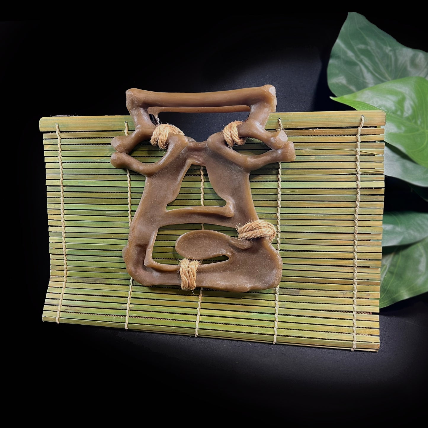 TIKI TOTEM SWAGGER