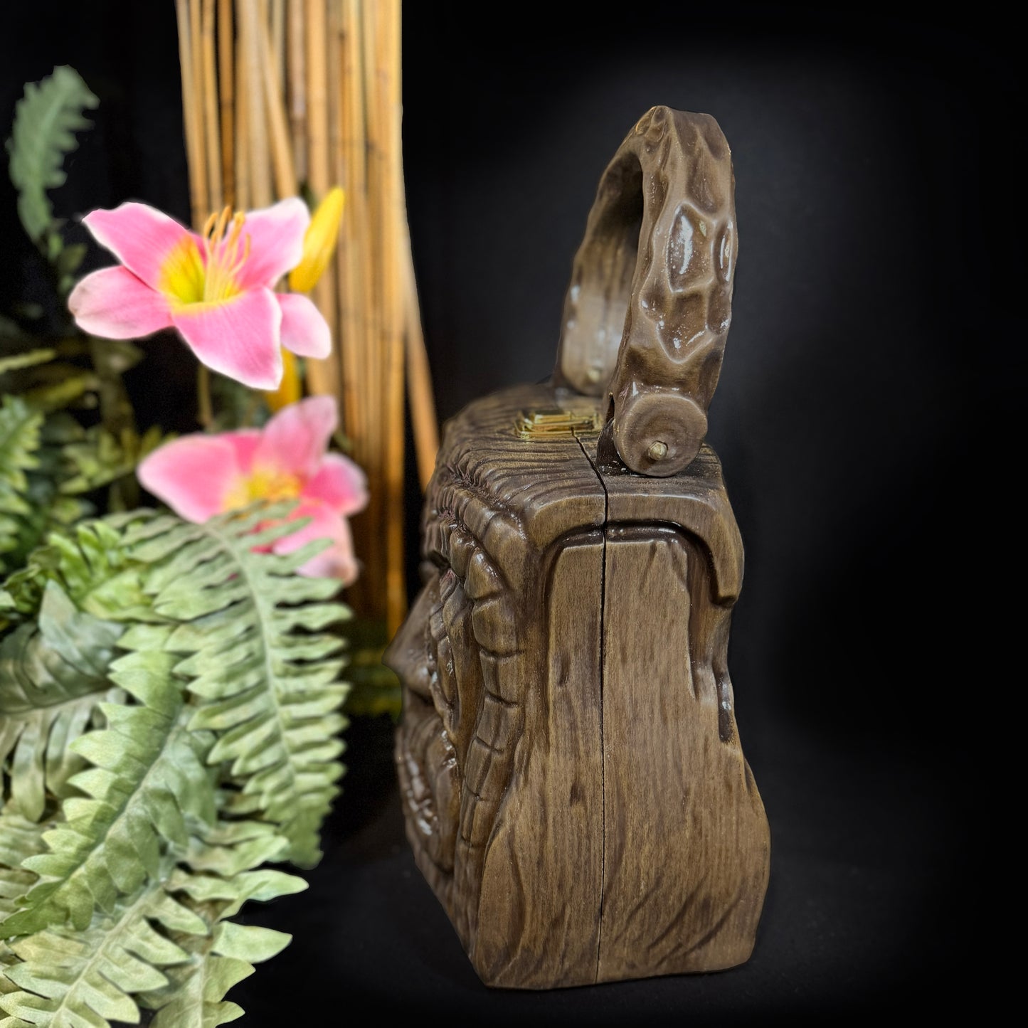 KU bag - the ultimate Tiki purse