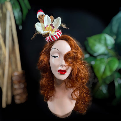 GINGERBREAD MAN TIKI FASCINATOR