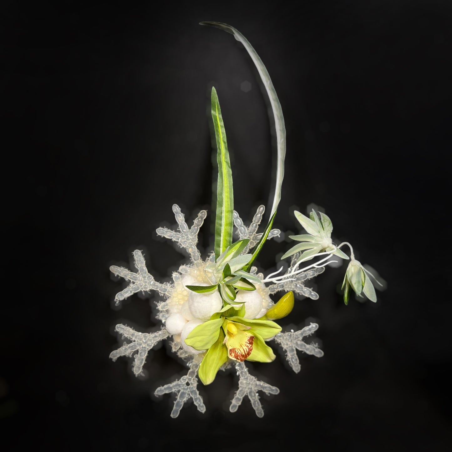 ORCHID SNOWFLAKE -TIKI CHRISTMAS FASCINATOR