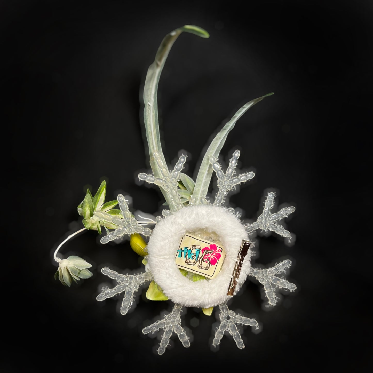 ORCHID SNOWFLAKE -TIKI CHRISTMAS FASCINATOR