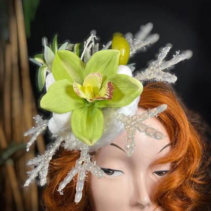 ORCHID SNOWFLAKE -TIKI CHRISTMAS FASCINATOR